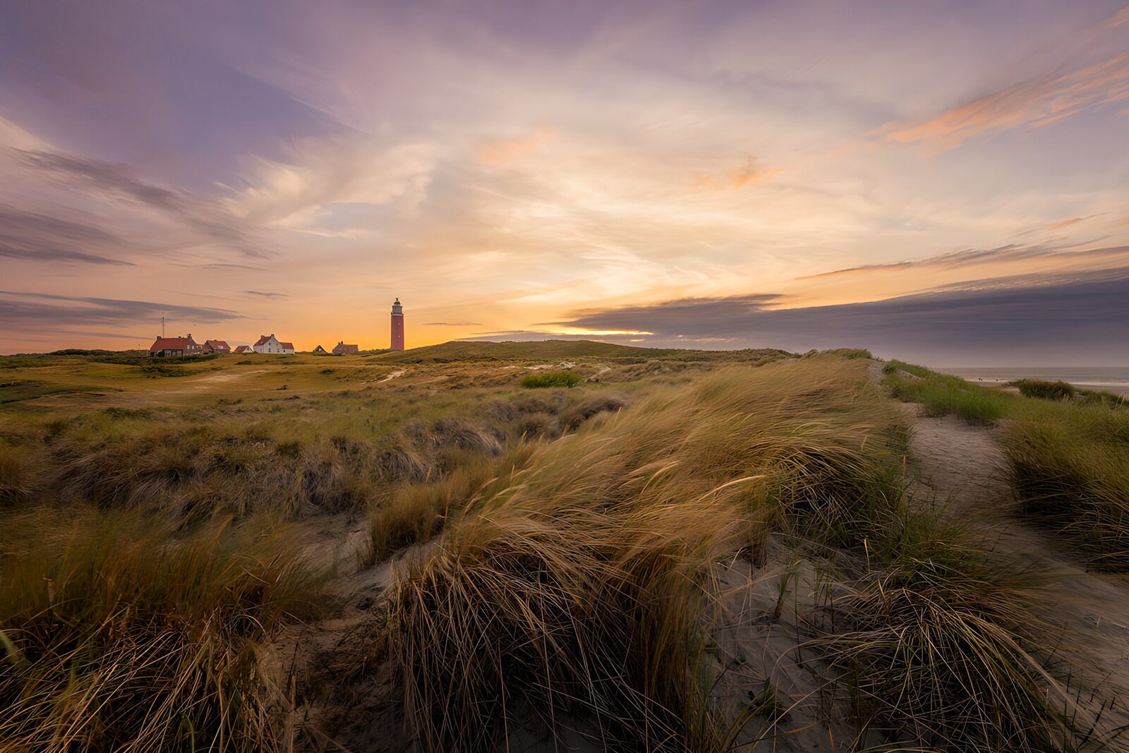 TPES66328: Dunas y faro al atardecer