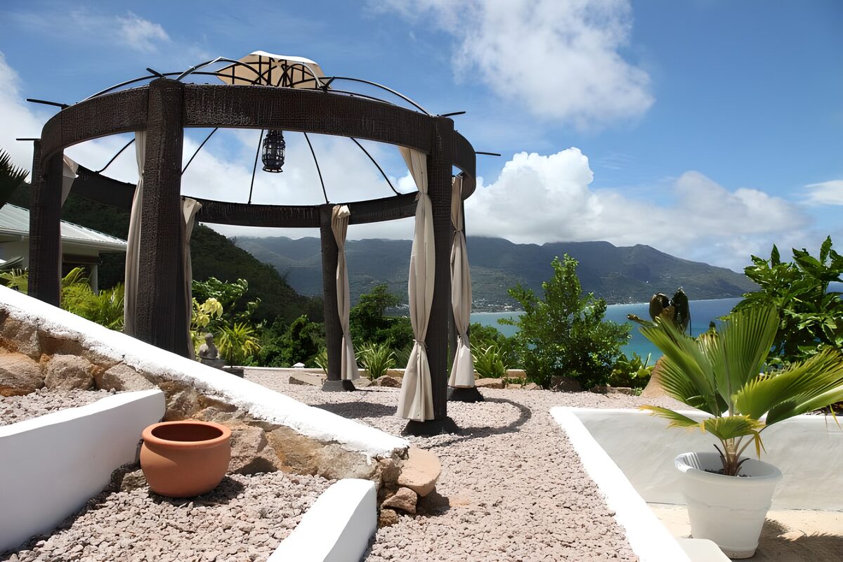 Cenador con vistas a la bahía