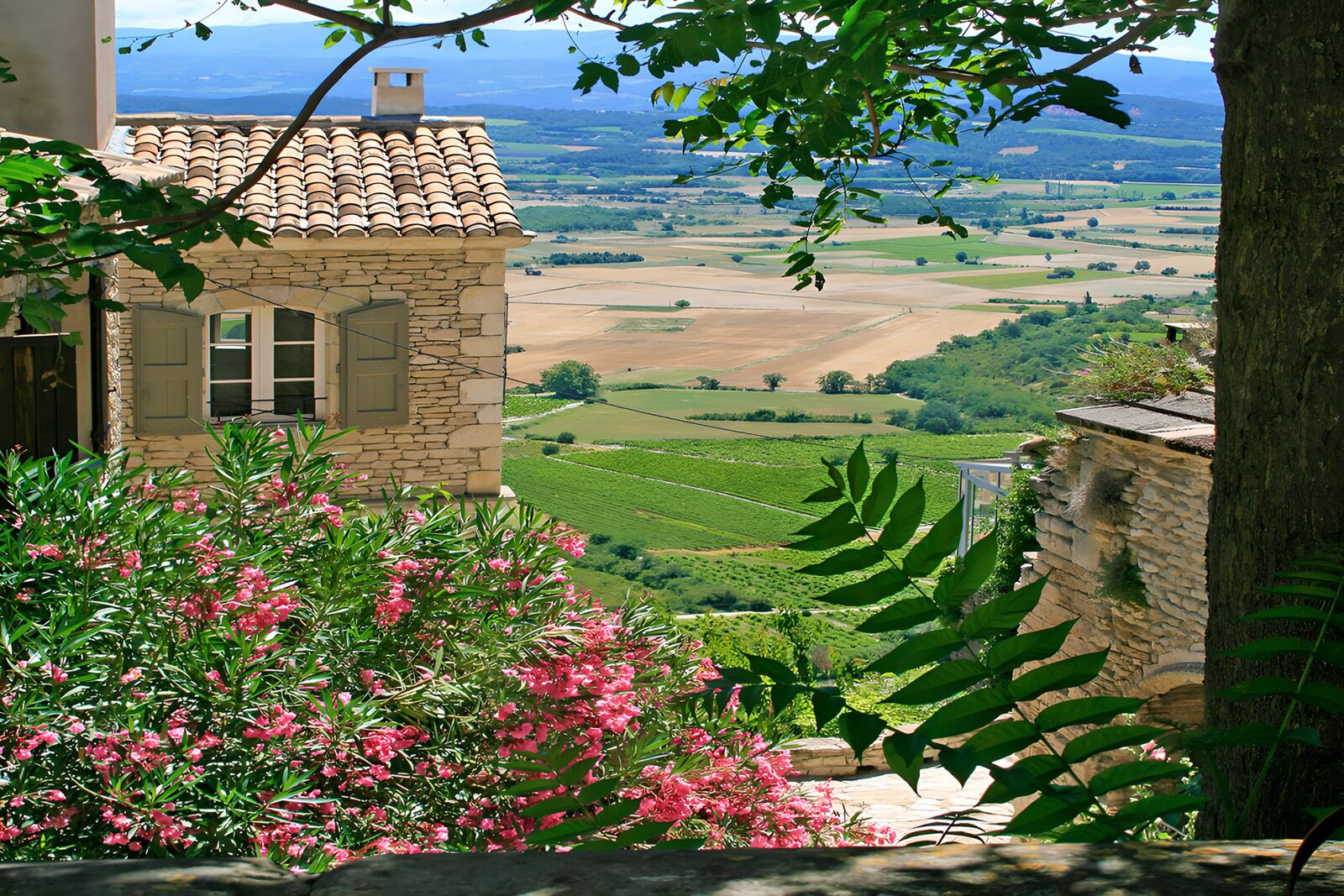 TPES95967: Casa de piedra con vistas al valle