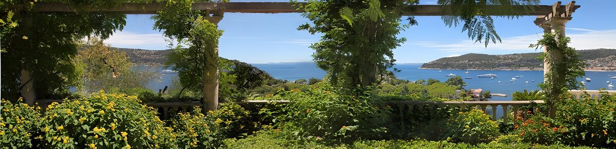 TPES80191: Pérgola florida con vistas a la bahía