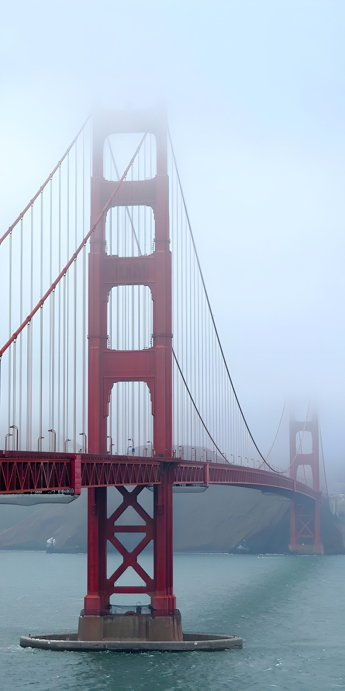 TPES84039: Golden Gate bajo una espesa niebla